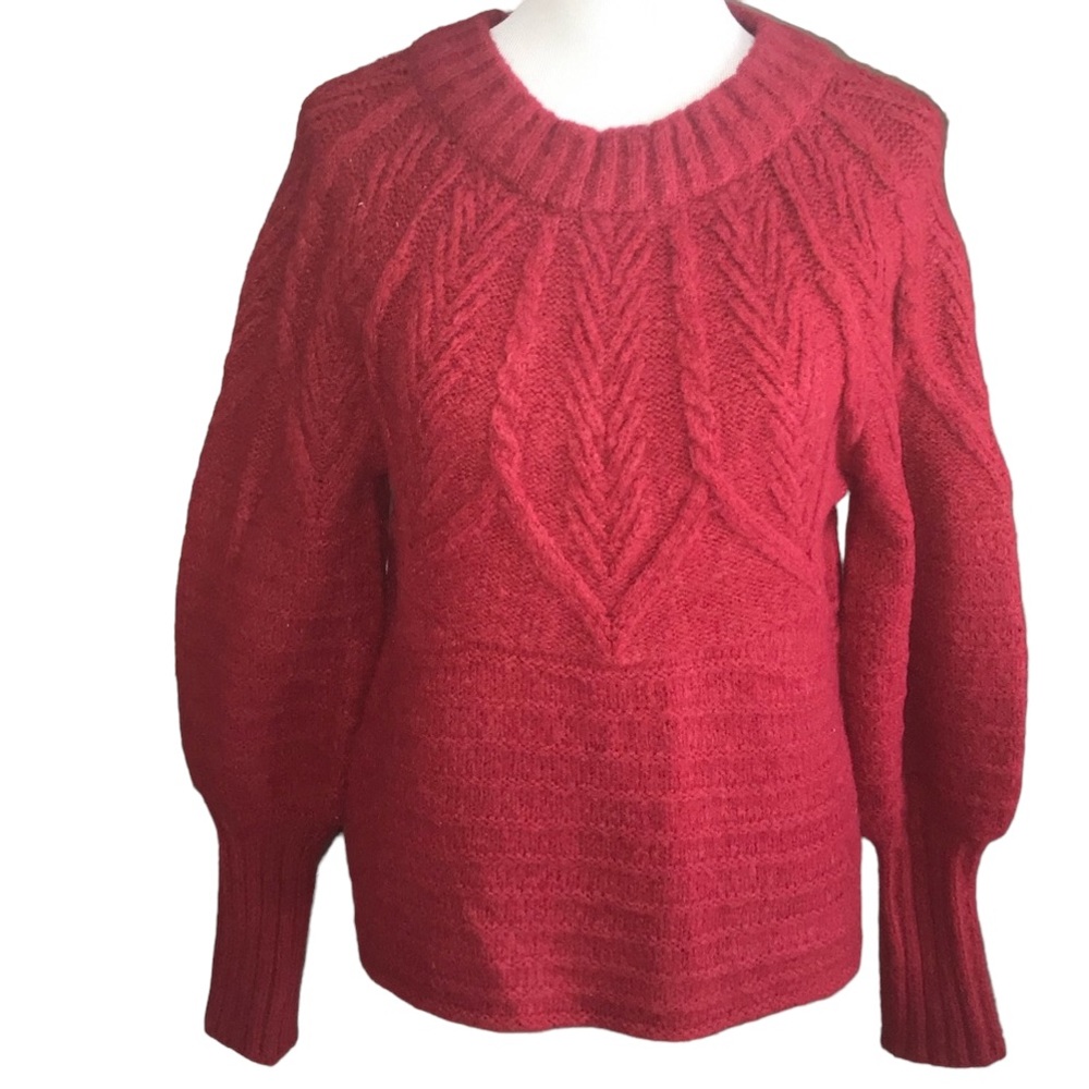 Universal Thread Sweater - Picture 1 of 6